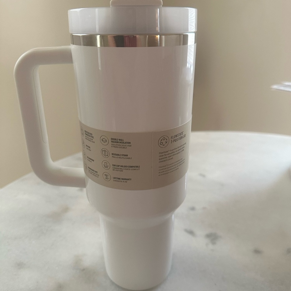 Stanley White Quencher H2.0 Tumbler - Picture 2 of 3